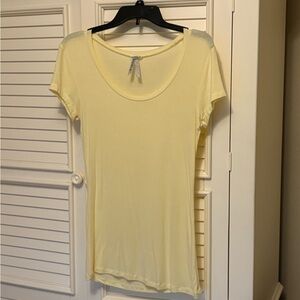 Fitted Yellow Short Sleeve T-Shirt